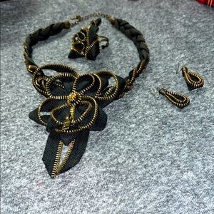 Black and Gold Zipper Necklace Set